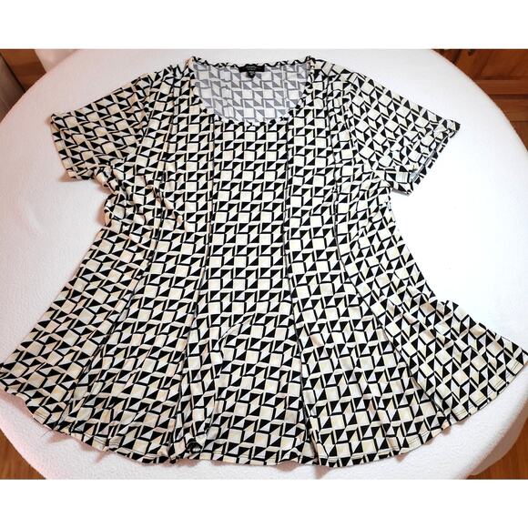 Cocomo Womens Blouse Plus 2X Geometric Print Stretch SS Pullover Mature Normcore - Picture 1 of 7